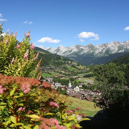 De Standing Avec Piscine, Sauna Et Proche Des Pistes Au Grand-bornand Chinaillon - Fr-1-467-45 Le Grand-Bornand